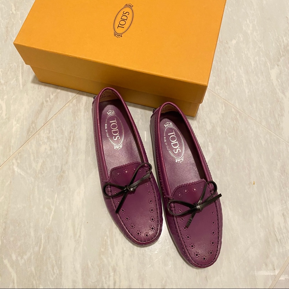 Tods moccasins with laser cut design